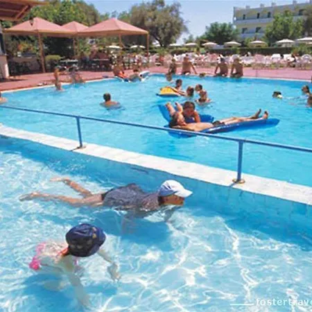 Evi פליראקי